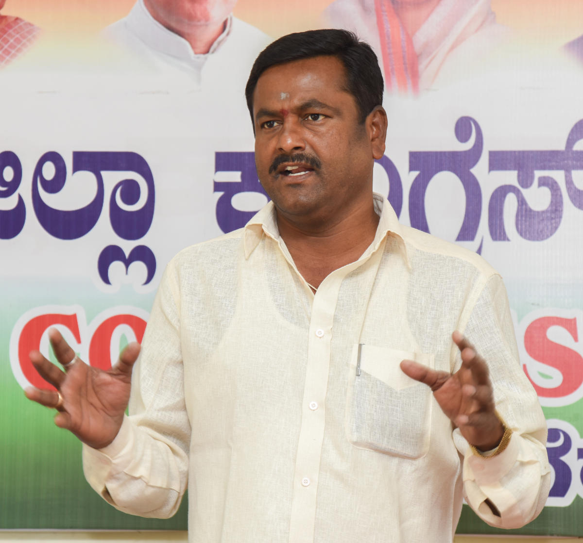 ನಾನು ಹರಕೆಯ ಕುರಿ ಅಲ್ಲ: ದಾವಣಗೆರೆ ಕ್ಷೇತ್ರ ’ಮೈತ್ರಿ‘ಅಭ್ಯರ್ಥಿ ಎಚ್‌.ಬಿ.ಮಂಜಪ್ಪ