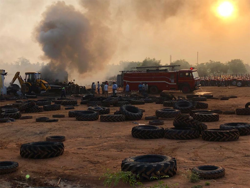‘ಟಫೆ’ ಟ್ರ್ಯಾಕ್ಟರ್ ಟೈರ್ ಗೋದಾಮಿನಲ್ಲಿ ಆಕಸ್ಮಿಕ ಬೆಂಕಿ: ಲಕ್ಷಾಂತರ ರೂಪಾಯಿ ನಷ್ಟ