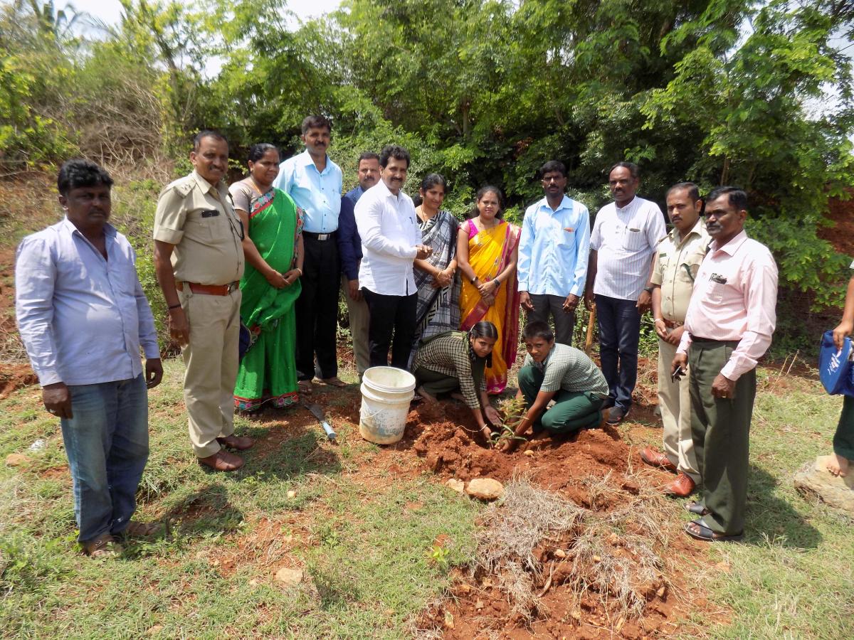 ‘ಮಾತೃಭಾಷೆಗೆ ಒತ್ತು ನೀಡಿ’