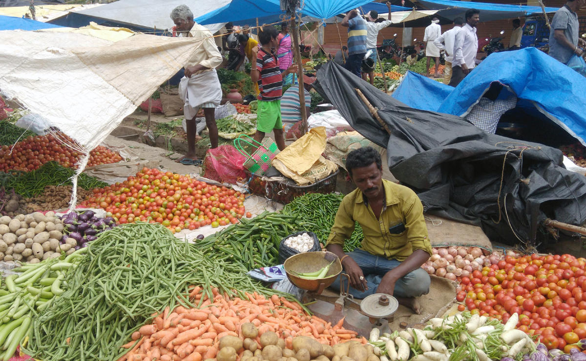 ಸೌಲಭ್ಯಗಳ ನಿರೀಕ್ಷೆಯಲ್ಲಿ ವ್ಯಾಪಾರಿಗಳು