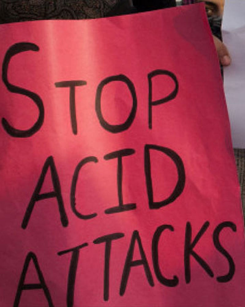 ಕಡಬ ಆ್ಯಸಿಡ್ ದಾಳಿ: ಕೇರಳದ ಆರೋಪಿ ವಶ– ಪ್ರೇಮ ವೈಫಲ್ಯದಿಂದ ಸಿಟ್ಟಿಗೆದ್ದು ಕೃತ್ಯ?