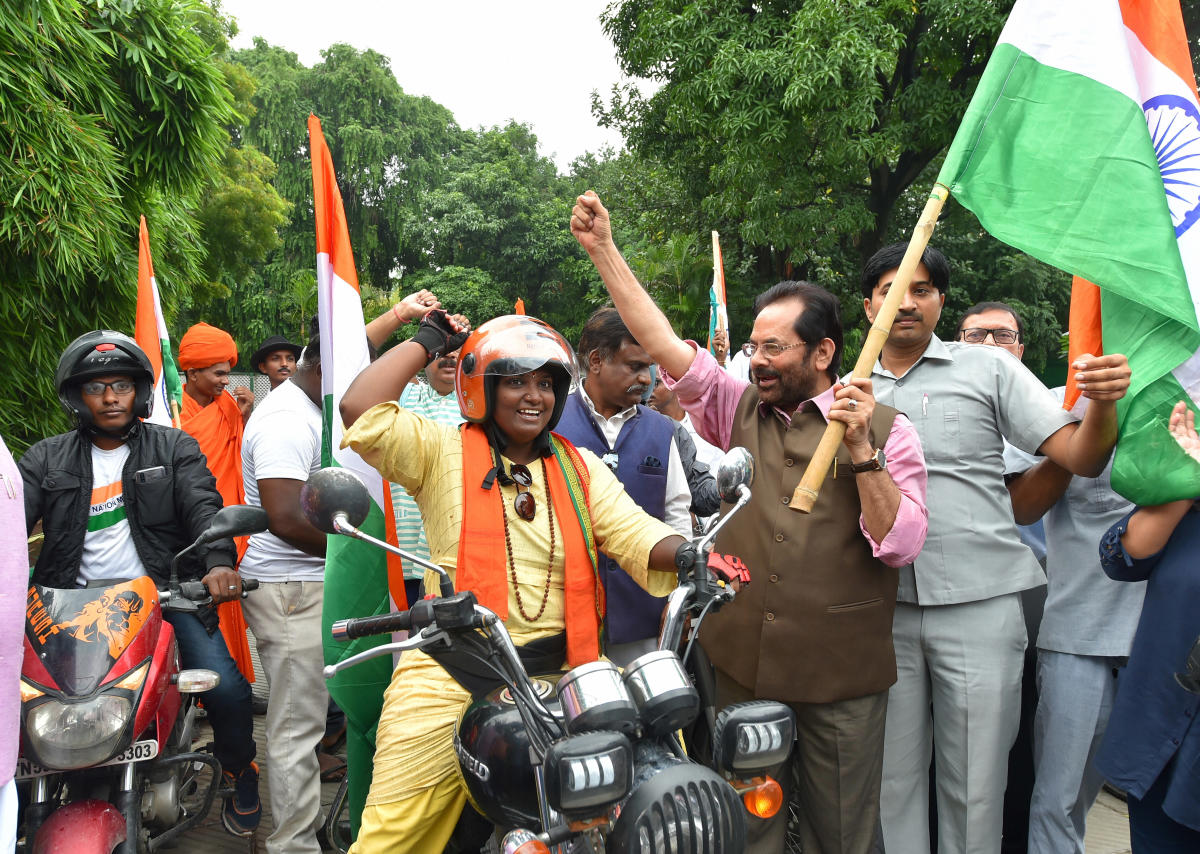ಕಾಶ್ಮೀರ ಸ್ತಬ್ಧಗೊಳಿಸಲು ಉಗ್ರರ ಪ್ರಯತ್ನ