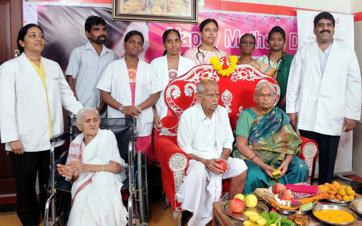 74ನೇ ವರ್ಷಕ್ಕೆ ಅವಳಿ ಮಕ್ಕಳಿಗೆ ಜನ್ಮ