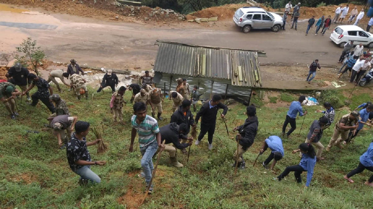 ಹಸಿರು ಸಸ್ಯ ಬೆಳೆಸುವ ಕಾರ್ಯಕ್ರಮಕ್ಕೆ  ಚಾಲನೆ