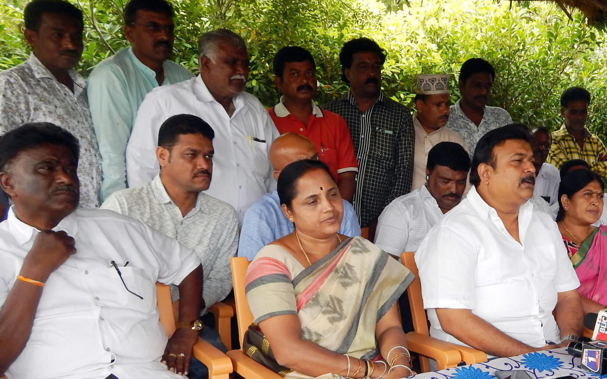 ‘ಶ್ರೀರಂಗಪಟ್ಟಣದಲ್ಲಿ ನೆಂಟರ ದಸರಾ’: ರವೀಂದ್ರ ಶ್ರೀಕಂಠಯ್ಯ ಆಕ್ರೋಶ