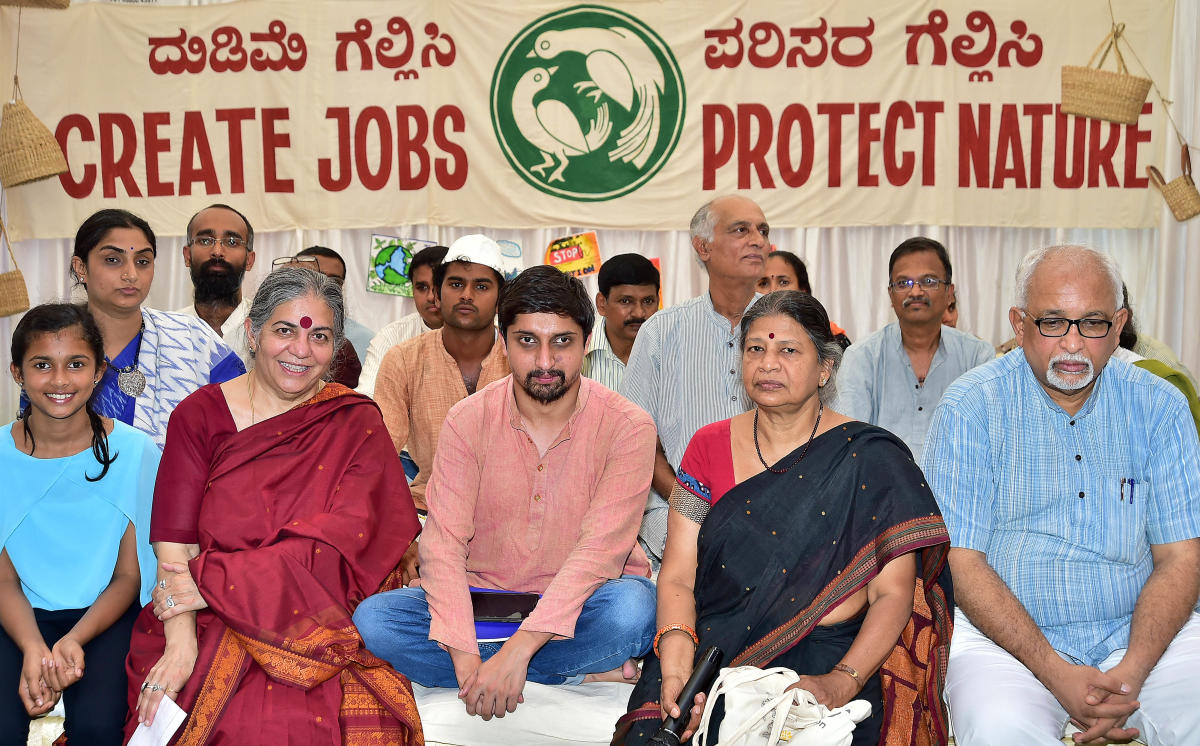 ಘನತೆಯ ಬದುಕೇ ಪವಿತ್ರ ಆರ್ಥಿಕತೆ; ಹೋರಾಟಗಾರ್ತಿ ವಂದನಾ ಶಿವ ಅಭಿಮತ