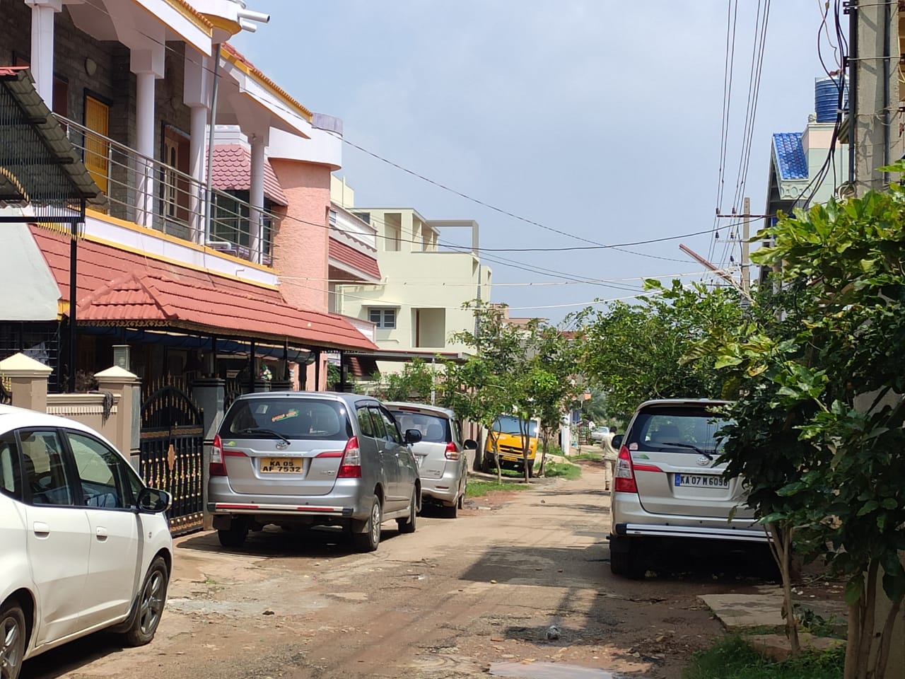 ಜಾಲಪ್ಪ ಪುತ್ರನ ಮನೆಯಲ್ಲಿ ಐಟಿ ಅಧಿಕಾರಿಗಳಿಂದ ದಾಖಲೆ ಪರಿಶೀಲನೆ