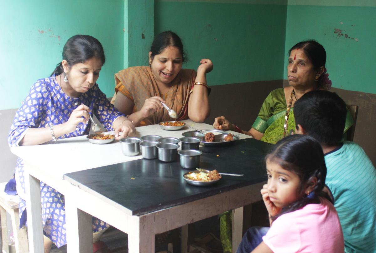 ಮಿಸಳ್‌, ಉಸುಳಿ ರುಚಿ ಸವಿಯಲು ಹುಬ್ಬಳ್ಳಿಯ ಸುವರ್ಣ ಮಂದಿರಕ್ಕೆ ಬನ್ನಿ