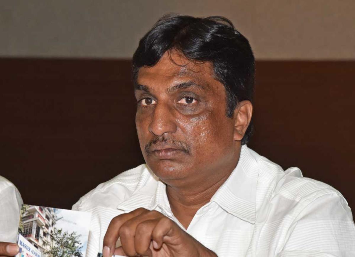 ಬಿಜೆಪಿ ವಕ್ತಾರ ಸುಲಿಗೆಕೋರ: ಪಾಲಿಕೆ ಅಧಿಕಾರಿ ಆರೋಪ