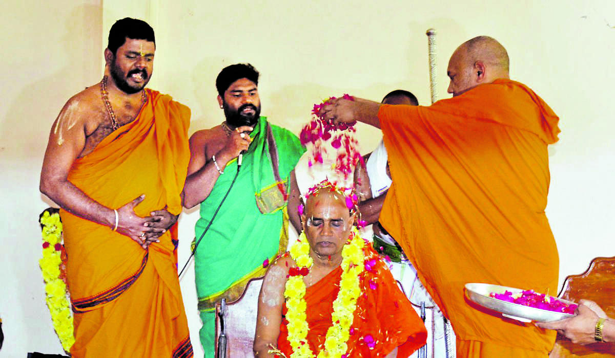 ಕಣ್ವಮಠ: ನೂತನ ಶ್ರೀಗೆ ಪಟ್ಟಾಭಿಷೇಕ