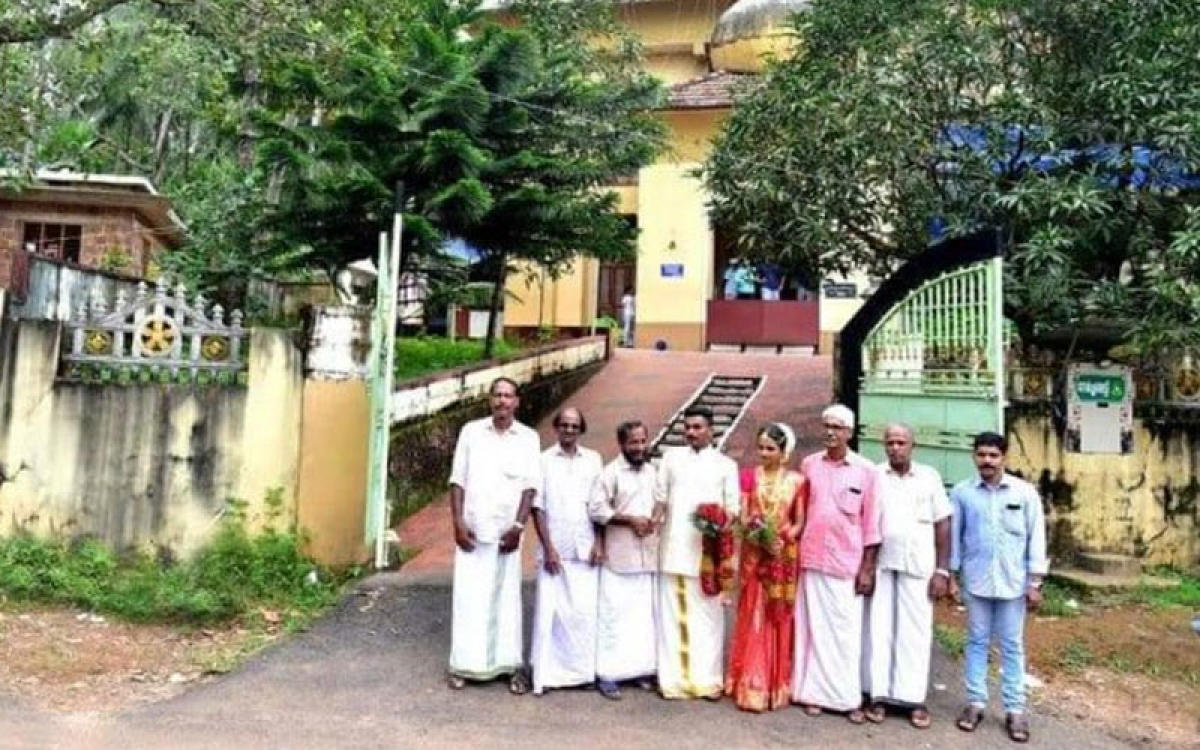 ಹಿಂದೂ ಯುವತಿ ವಿವಾಹಕ್ಕೆ ಈದ್‌ ಮಿಲಾದ್‌ ಮುಂದೂಡಿ ಸಾಮರಸ್ಯದ ಸಂದೇಶ ಸಾರಿದರು