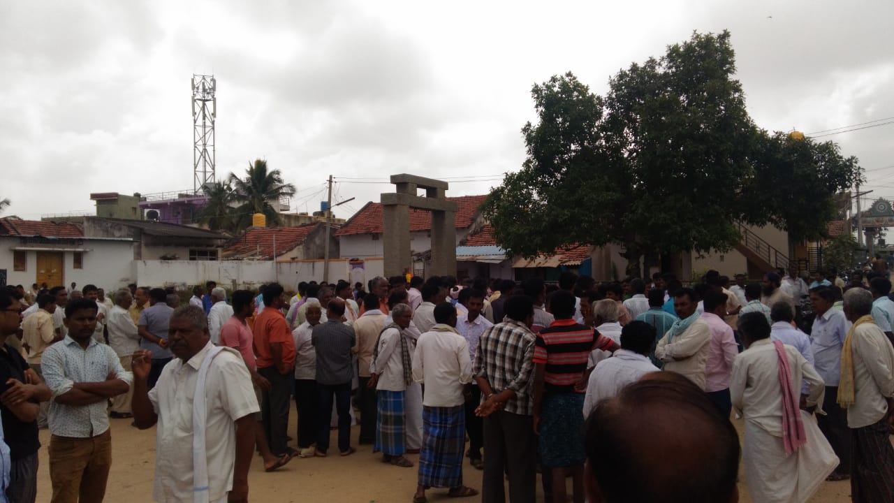 ಸಚಿವ ಮಾಧುಸ್ವಾಮಿ ಹೇಳಿಕೆ ವಿರುದ್ಧ ಕರೆ ನೀಡಿದ್ದ ಹುಳಿಯಾರು ಬಂದ್ ಶಾಂತಿಯುತ 