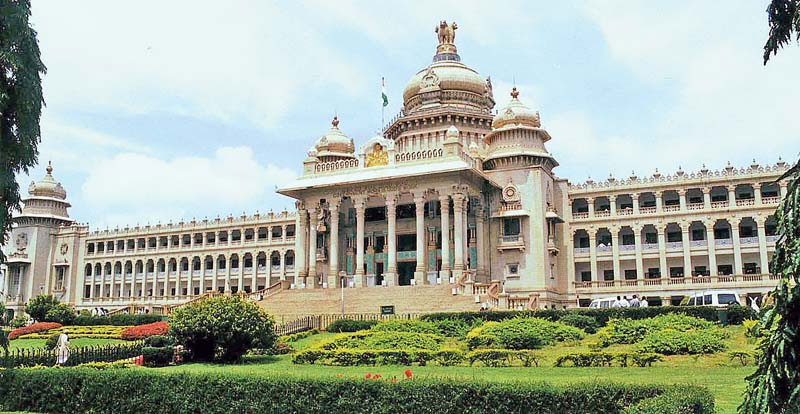 3 ಸರ್ಕಾರಿ ವೈದ್ಯಕೀಯ ಕಾಲೇಜು ಸರ್ಕಾರ ಚಿಂತನೆ ?