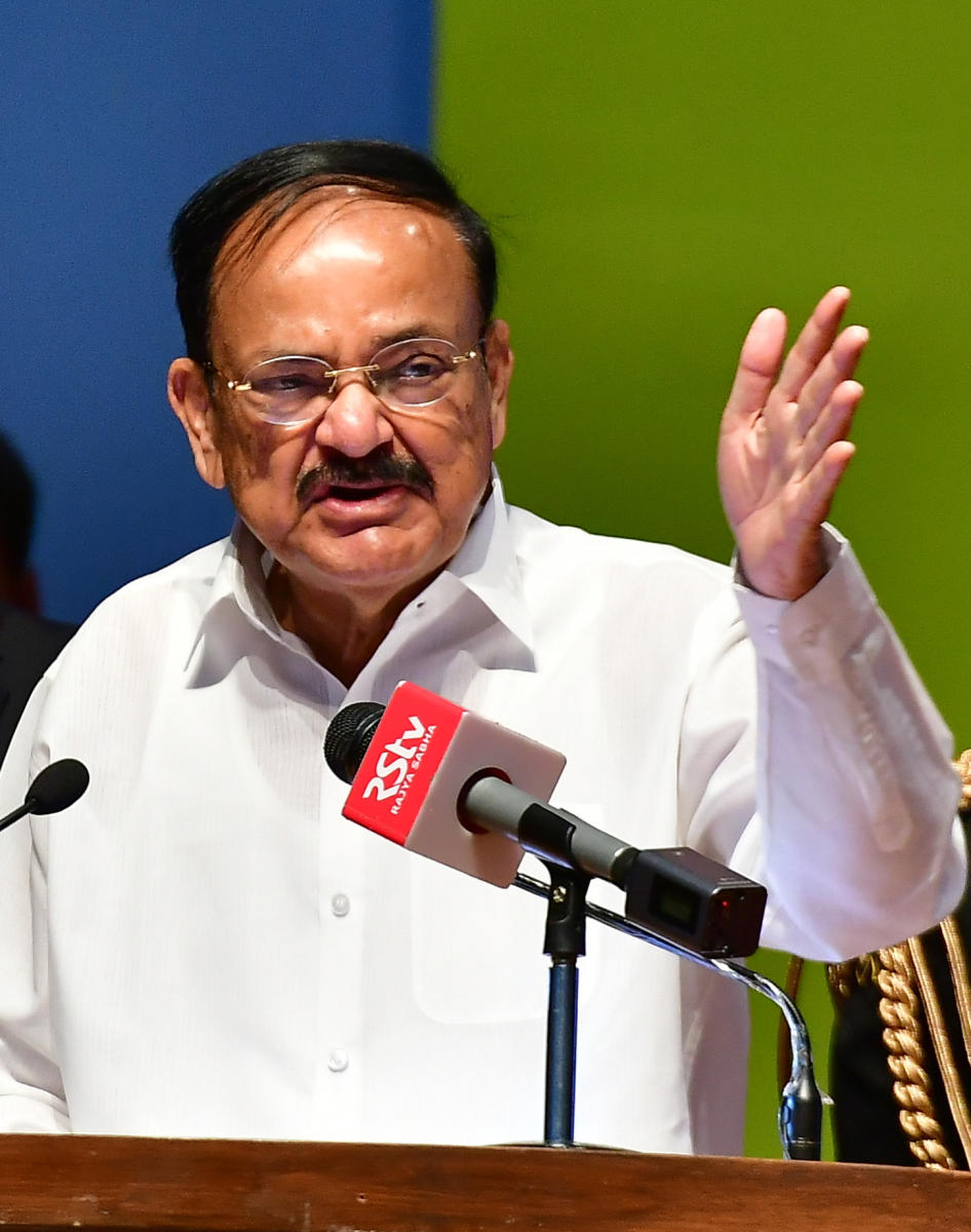 ಅನ್ಯ ವೃತ್ತಿಗಳಿಗೆ ರೈತರ ವಲಸೆ: ವೆಂಕಯ್ಯನಾಯ್ಡು