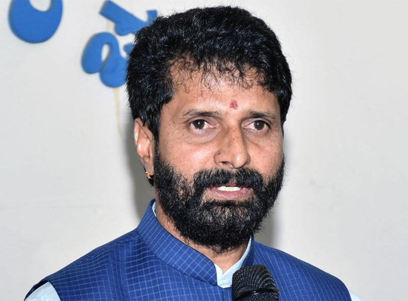 ಕಾಂಗ್ರೆಸ್‌ನವರು ತಾಯಿ, ಹೆಂಡತಿಯನ್ನು ಅನುಮಾನಿಸದಿರಲಿ: ಸಿ.ಟಿ.ರವಿ 