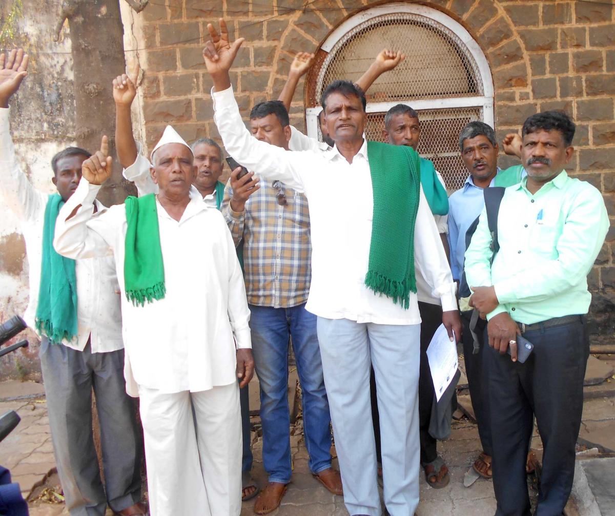 ಶಿಕ್ಷಣ ಸಾಲ ಮನ್ನಾಕ್ಕೆ ಆಗ್ರಹ