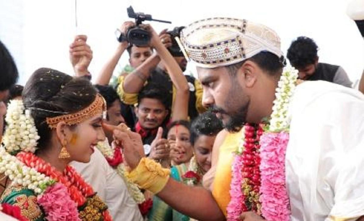 ಹನಿಮೂನ್ ಫೋಟೋಸ್ ಸಾಮಾಜಿಕ ಜಾಲತಾಣದಲ್ಲಿ ಹಾಕ್ತೀವಿ: ನಿವೇದಿತಾ ಗೌಡ
