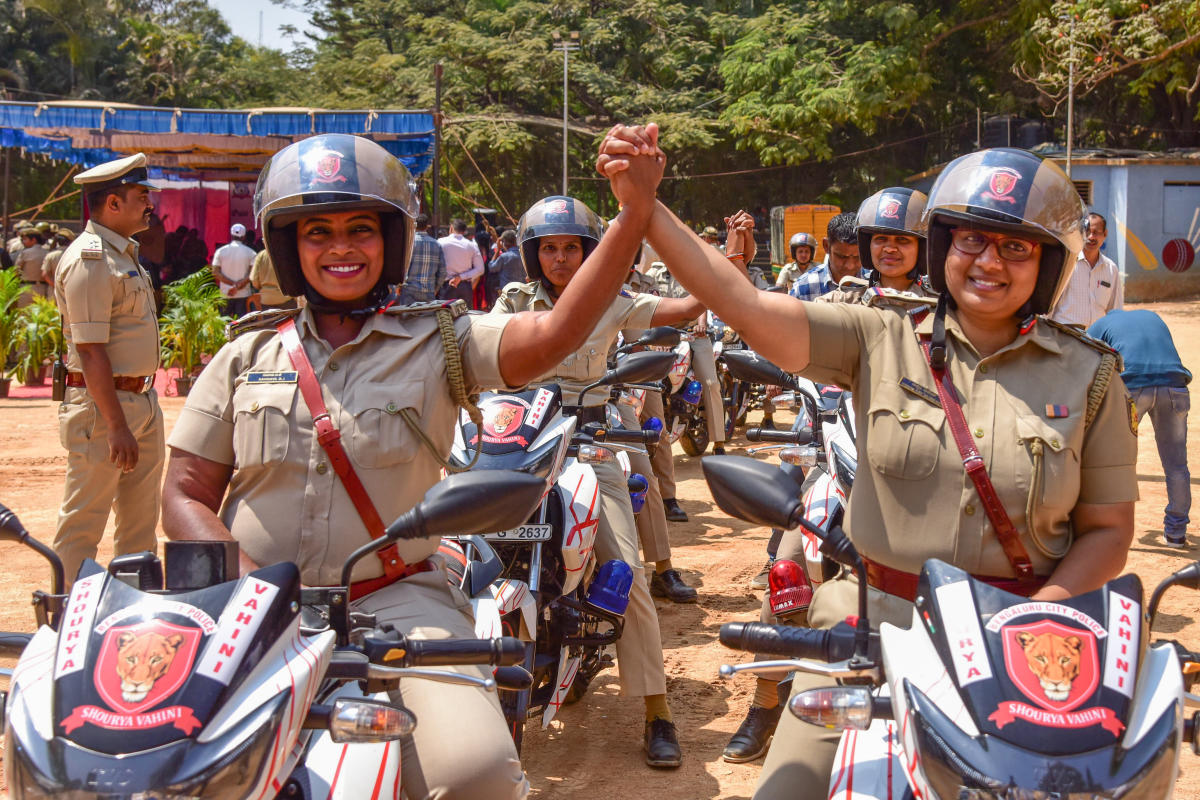 ಮಹಿಳಾ ಪೊಲೀಸ್ ಗಸ್ತು ಪಡೆಗೆ ಚಾಲನೆ