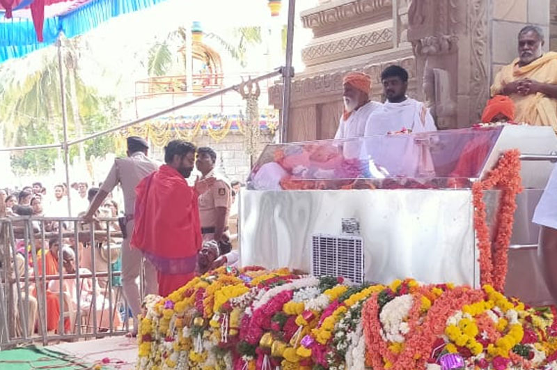 ಸರ್ಕಾರಿ ಗೌರವಗಳೊಂದಿಗೆ ಮಾತೆ ಮಾಣಿಕೇಶ್ವರಿ ಅಂತ್ಯಸಂಸ್ಕಾರ
