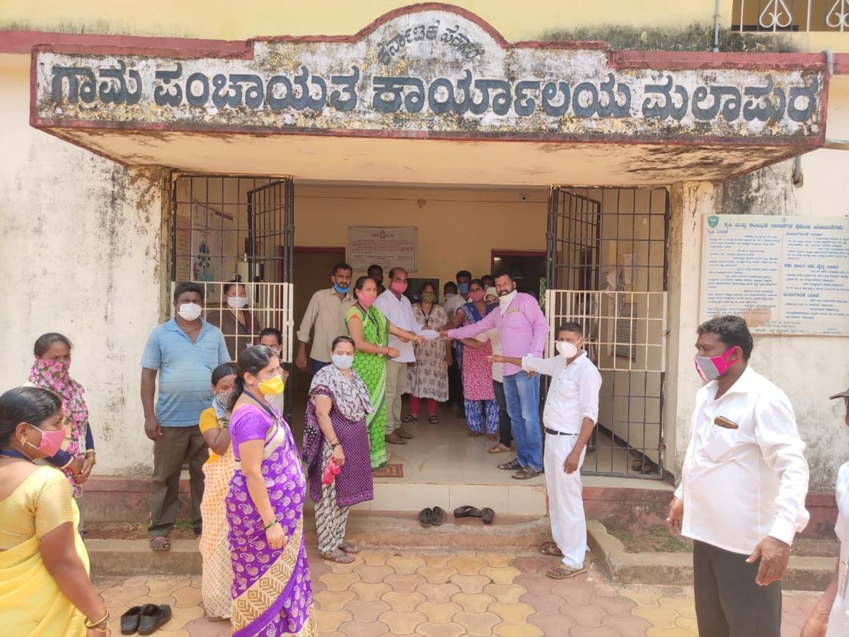 ಕಾರವಾರ | ಮಲ್ಲಾಪುರ ಗ್ರಾ.ಪಂ.ಸದಸ್ಯರ ರಾಜೀನಾಮೆ