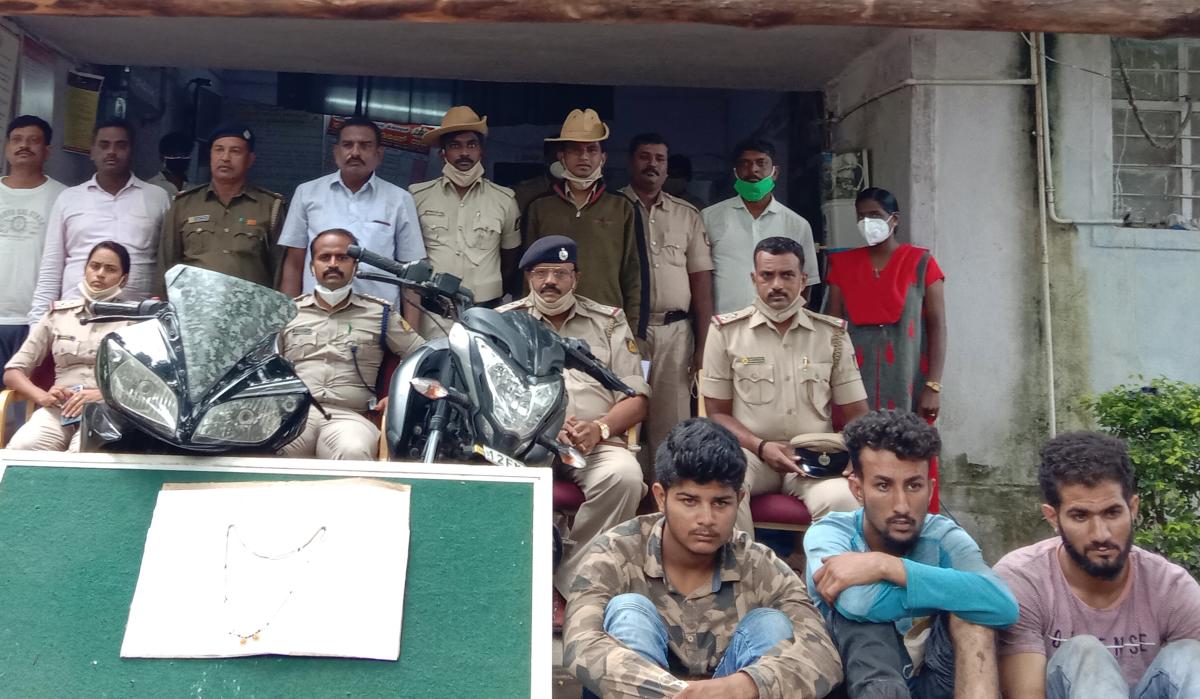 ಔರಾದ್: ಎಂಟು ಸರಗಳ್ಳರ ಬಂಧನ