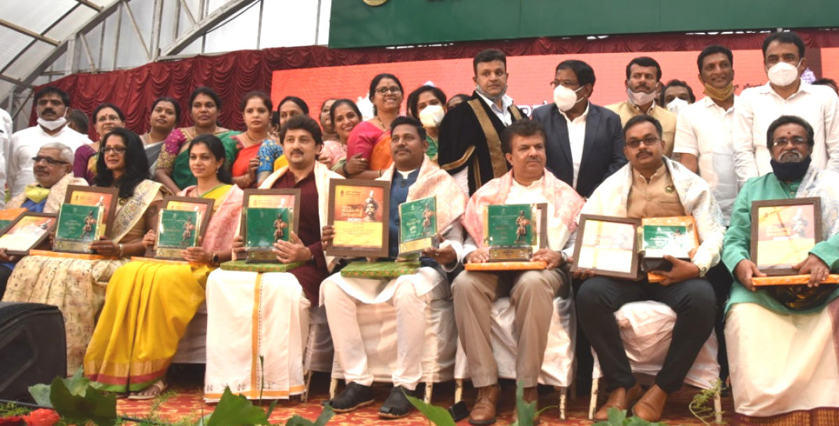 32 ಸಾಧಕರಿಗೆ ಕೆಂಪೇಗೌಡ ಪ್ರಶಸ್ತಿ ಪ್ರದಾನ