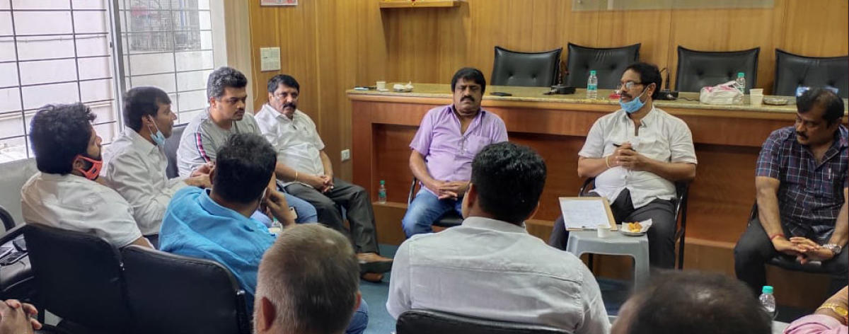 ಚಿತ್ರ ಪ್ರದರ್ಶನ: ಸಮಸ್ಯೆ ಅಧ್ಯಯನಕ್ಕೆ ತಜ್ಞರ ಸಮಿತಿ