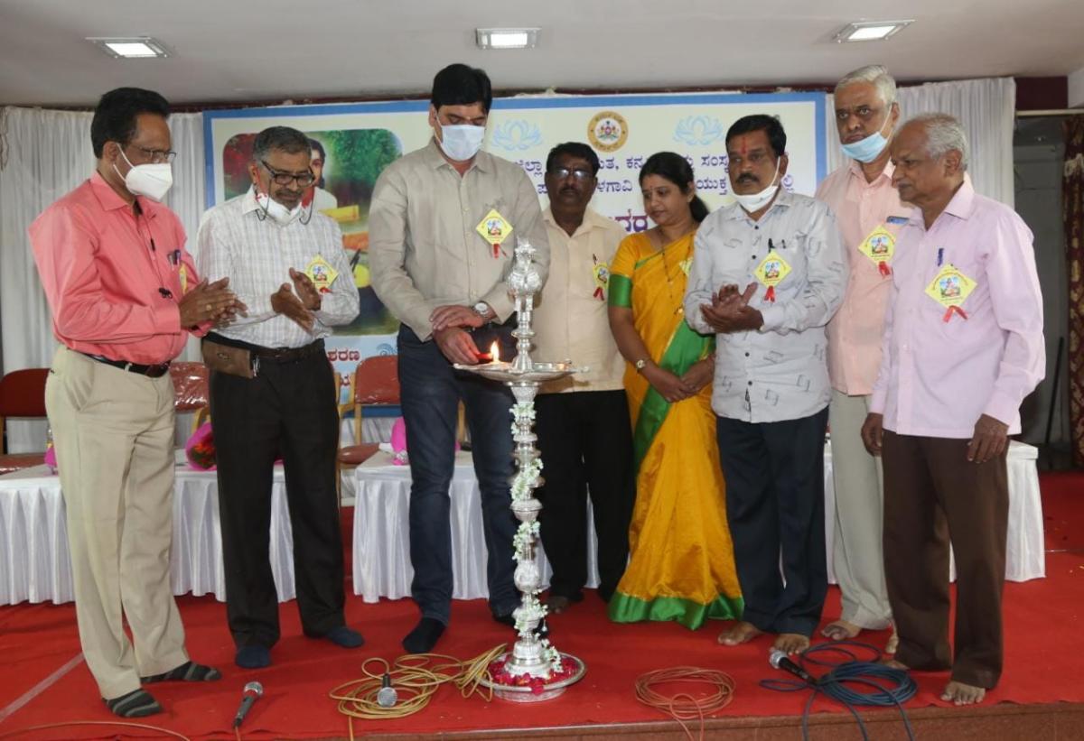 ವೈಚಾರಿಕ ಚಿಂತನೆ ಬಿತ್ತಿದ ಮೊದಲ ಶರಣ: ಡಾ.ವೈ.ಎಂ. ಯಾಕೊಳ್ಳಿ