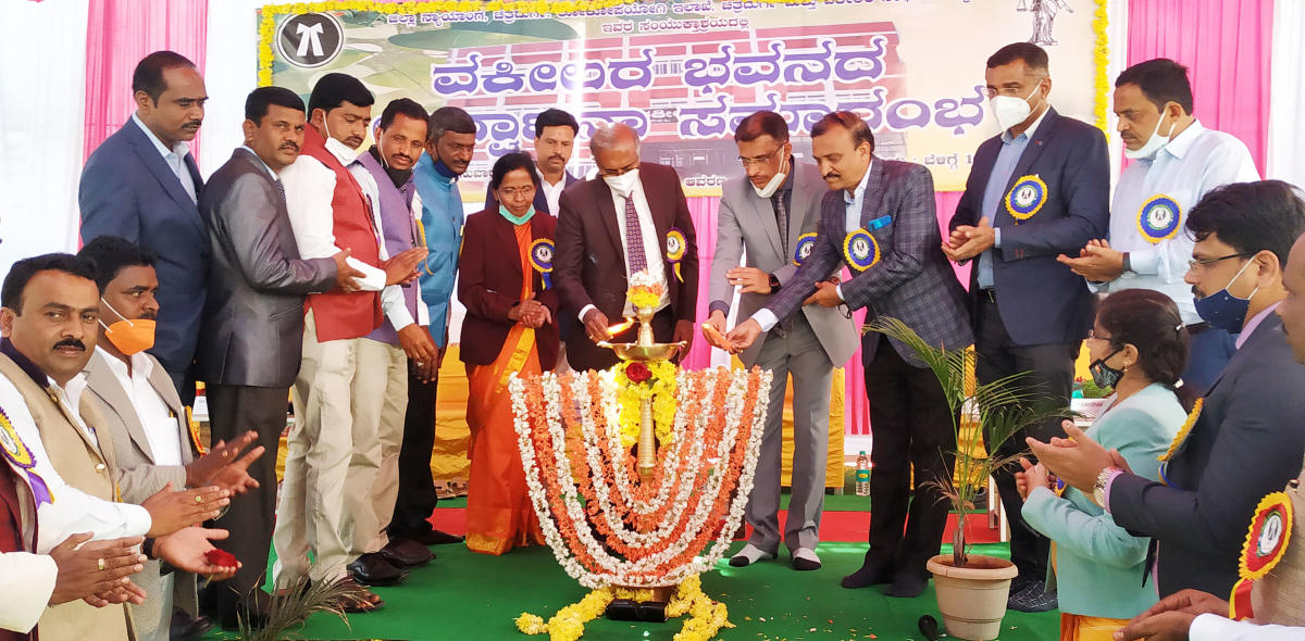 ವಕೀಲರಿಗೆ ಹೆಚ್ಚಿನ ಅಧ್ಯಯನ ಅಗತ್ಯ: ನ್ಯಾಯಮೂರ್ತಿ ಎಚ್.ಟಿ. ನರೇಂದ್ರ ಪ್ರಸಾದ್
