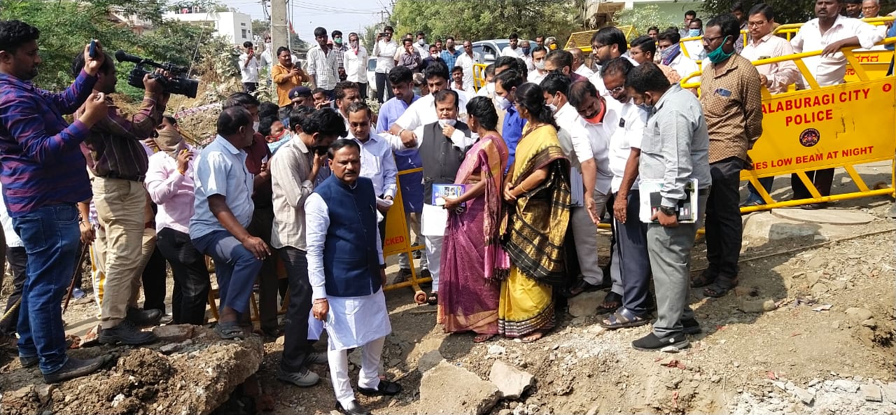 ಕೈಲಾಸ್ ನಗರಕ್ಕೆ ರಾಜ್ಯ ಸಫಾಯಿ ಕರ್ಮಚಾರಿ ಆಯೋಗದ ಅಧ್ಯಕ್ಷರ ಭೇಟಿ