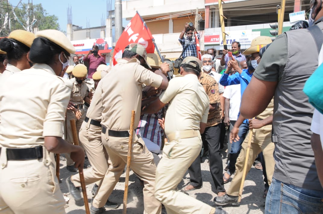 ಕೃಷಿ ಕಾಯ್ದೆಗಳನ್ನು ವಿರೋಧಿಸಿ ರಾಜ್ಯದಾದ್ಯಂತ ಚಕ್ಕಾ ಜಾಮ್
