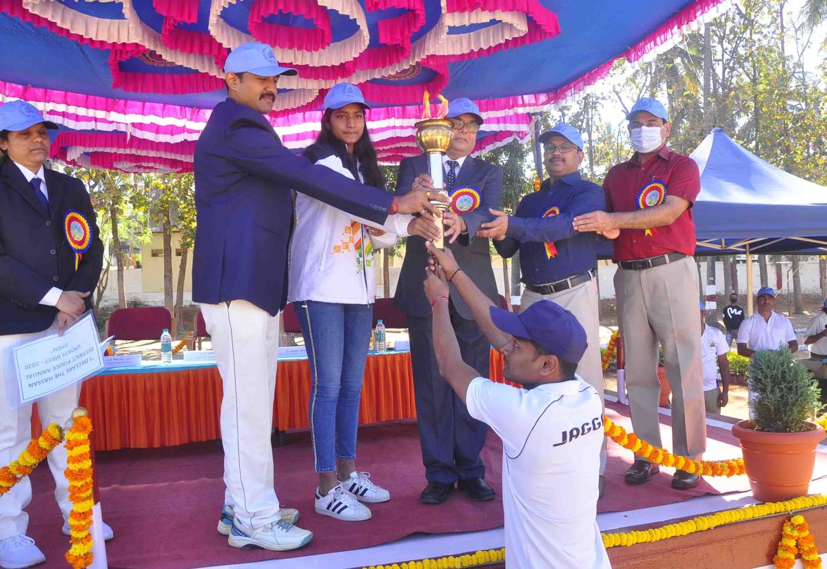 ಪೊಲೀಸ್ ವಾರ್ಷಿಕ ಕ್ರೀಡಾಕೂಟಕ್ಕೆ ಚಾಲನೆ