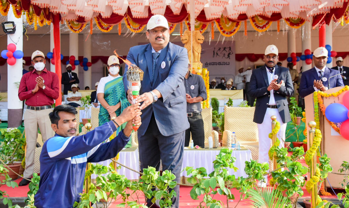 ಕಲಬುರ್ಗಿ: ಒತ್ತಡದಿಂದ ಹೊರಬರಲು ಕ್ರೀಡೆ ಸಹಕಾರಿ