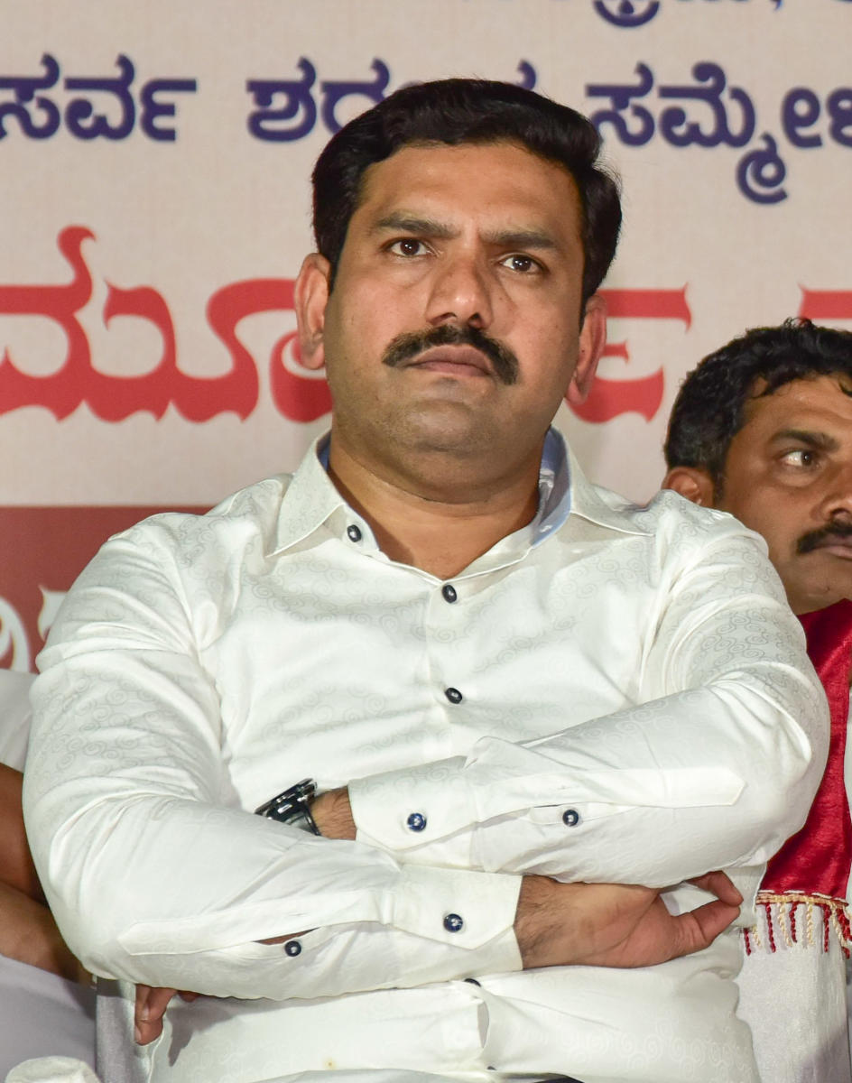 ಜನರಲ್ಲಿ ಆತಂಕ ಹುಟ್ಟಿಸಬೇಡಿ: ಬಿ.ವೈ.ವಿಜಯೇಂದ್ರ