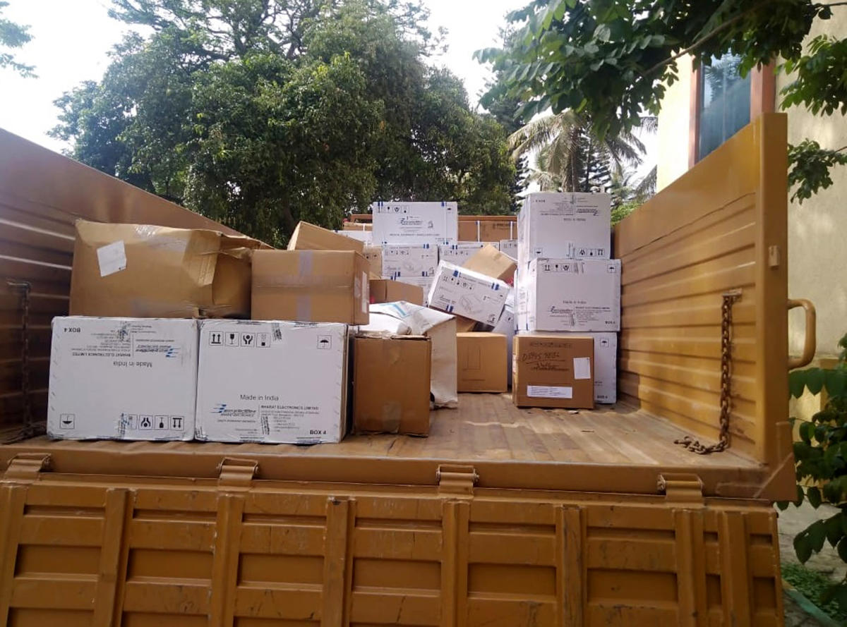 ಹಾಸನ: ಹಿಮ್ಸ್‌ಗೆ 30 ವೆಂಟಿಲೇಟರ್, 25 ಆಮ್ಲಜನಕ ಸಾಂಧ್ರಕ