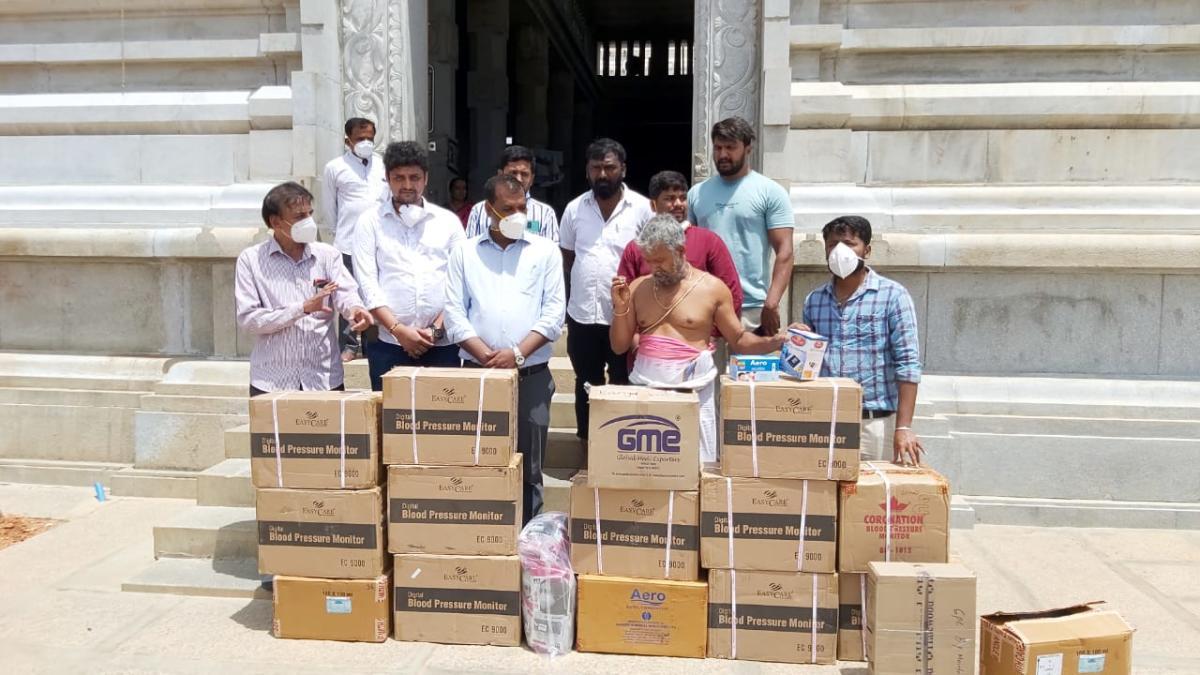 ಕೊರೊನಾ ಸೇನಾನಿಗಳಿಗೆ ದೇವಸ್ಥಾನ ಟ್ರಸ್ಟ್‌ ನೆರವು