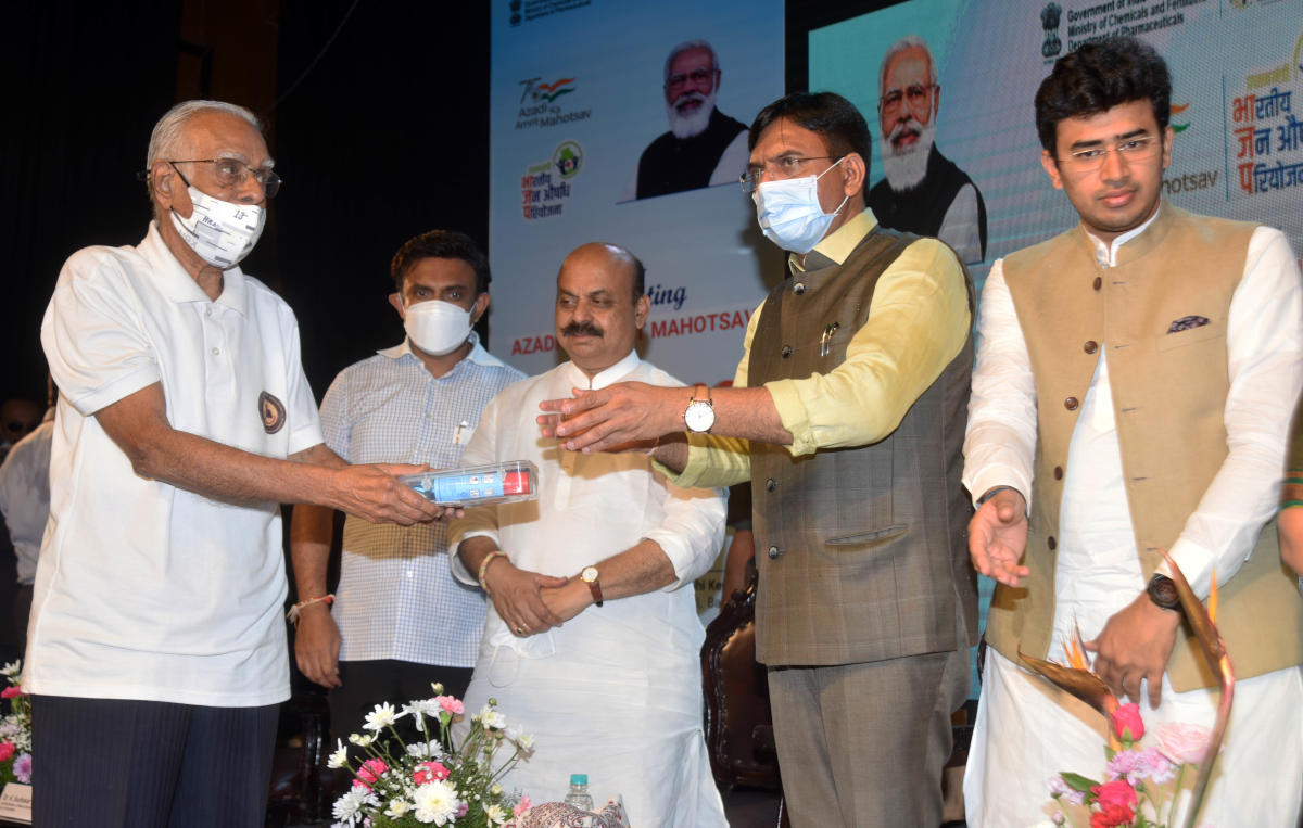 ಜನೌಷಧಿ ಮಳಿಗೆಯಿಂದ ಅತ್ಯುತ್ತಮ ಸೇವೆ: ಕೇಂದ್ರ ಸಚಿವ ಮನ್‌ಸುಖ್‌ ಮಾಂಡವಿಯಾ