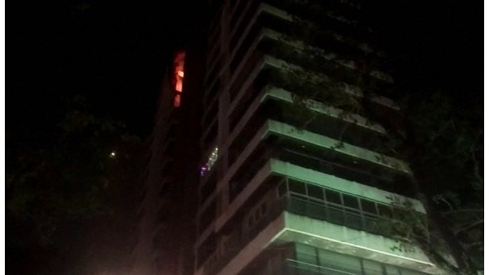 ಮುಂಬೈ ವಸತಿ ಕಟ್ಟಡದಲ್ಲಿ ಬೆಂಕಿ: ವೃದ್ದೆಗೆ ಗಂಭೀರ ಗಾಯ