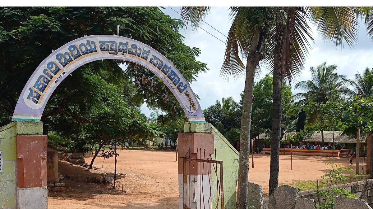 ಹಳ್ಳಿಯಿಂದ ದಿಲ್ಲಿವರೆಗೆ ಶಾಲೆ ಗರಿಮೆ, ಕಂಪ್ಯೂಟರ್ ಶಿಕ್ಷಣದ ಕೊರತೆ