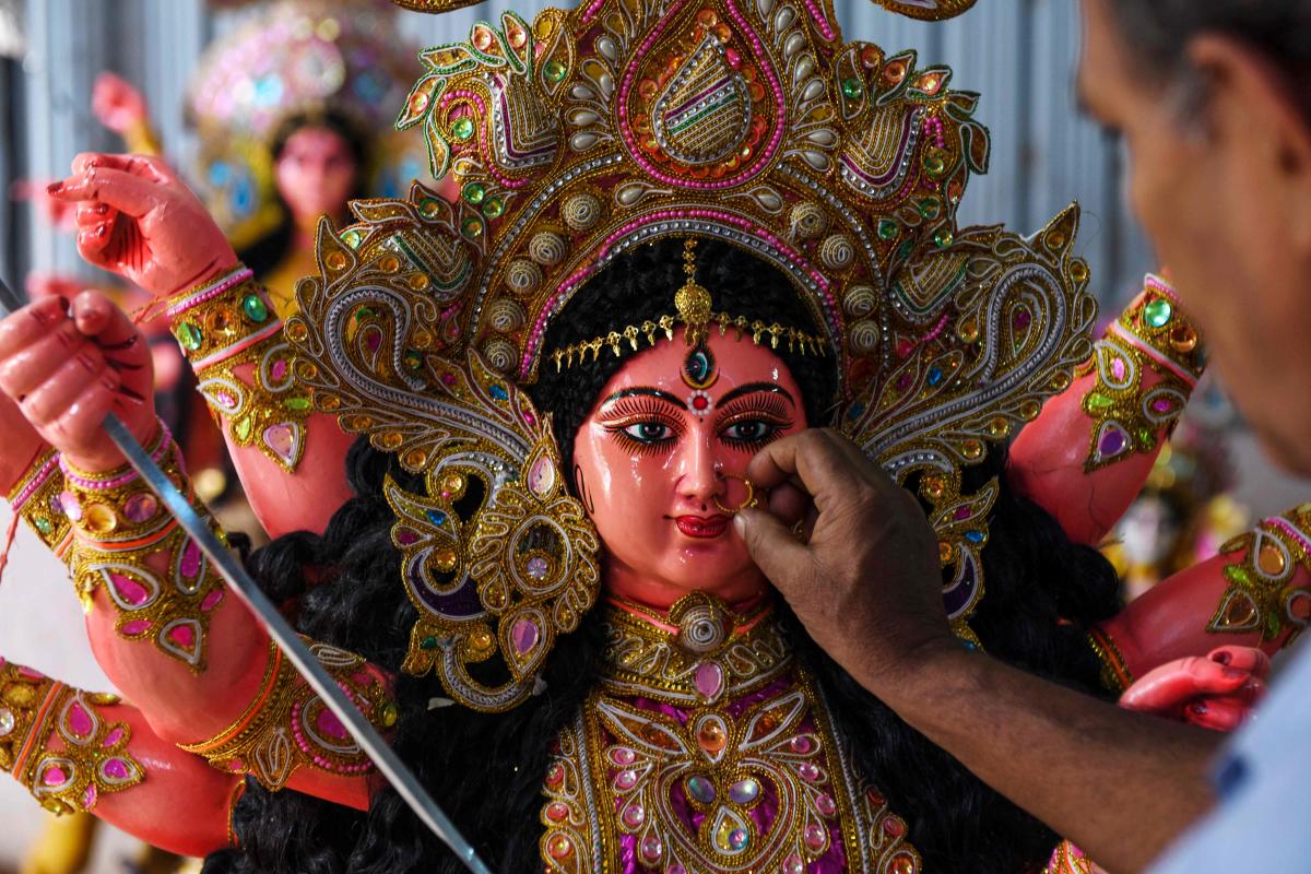 ಕೋಲ್ಕತ್ತದ ದುರ್ಗಾ ಪೂಜೆಗೆ ಯುನೆಸ್ಕೋ ‘ಪಾರಂಪರಿಕ’ ಮನ್ನಣೆ: ಮೋದಿ, ಮಮತಾ ಹರ್ಷ