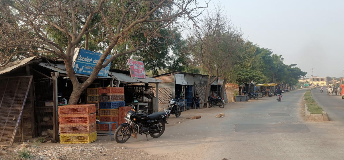 ಹರಪನಹಳ್ಳಿ: ಮೂಲಸೌಕರ್ಯ ವಂಚಿತ ಮಾರುಕಟ್ಟೆಗಳು
