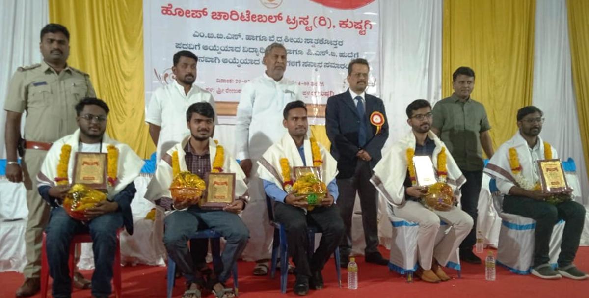 ಪ್ರತಿಭಾನ್ವಿತರಿಗೆ ಪ್ರೋತ್ಸಾಹಿಸಿ; ಅಮರೇಗೌಡ