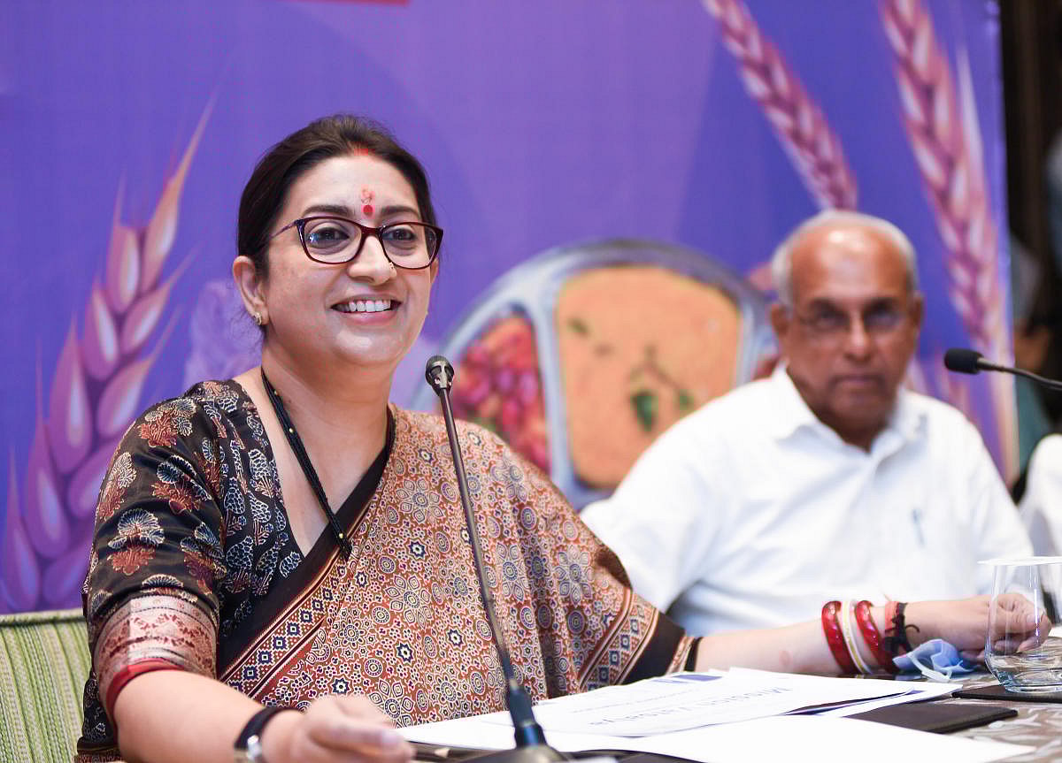 ಕಣಿವೆ ರಾಜ್ಯ ವಿಭಜಿಸಿಲ್ಲ: ಸ್ಮೃತಿ ತಿರುಗೇಟು