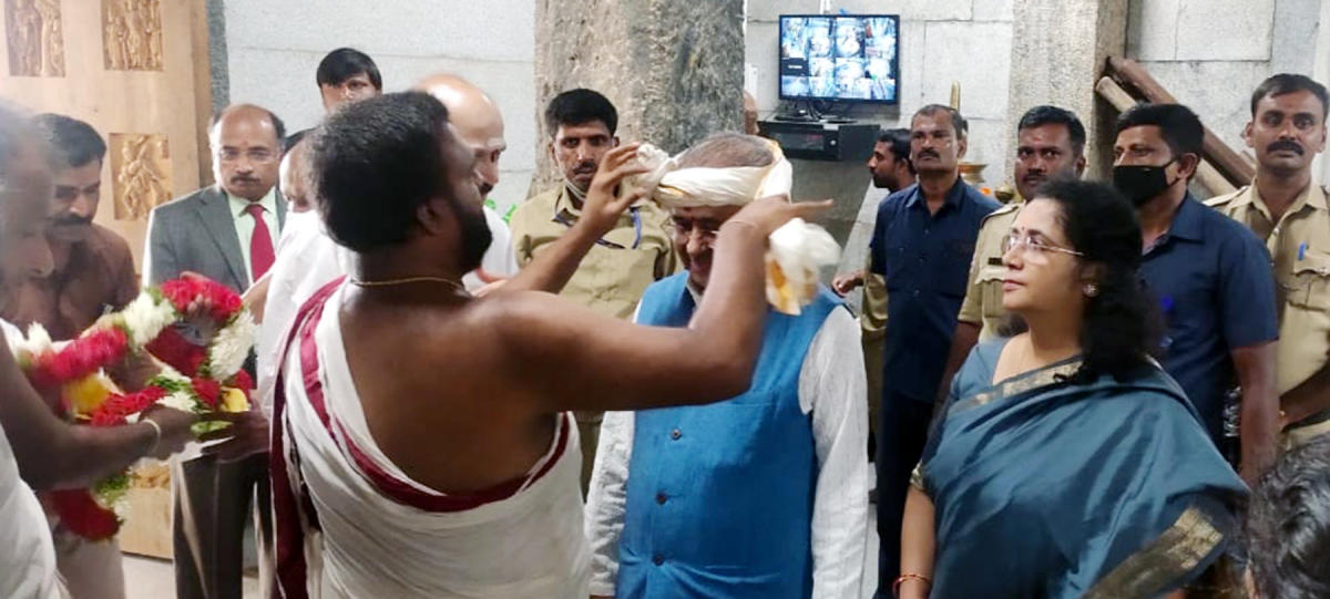 ಬಿಳಿಗಿರಿರಂಗನಾಥಸ್ವಾಮಿ ದರ್ಶನ ಪಡೆದ ಹೈಕೋರ್ಟ್‌ ಸಿಜೆ
