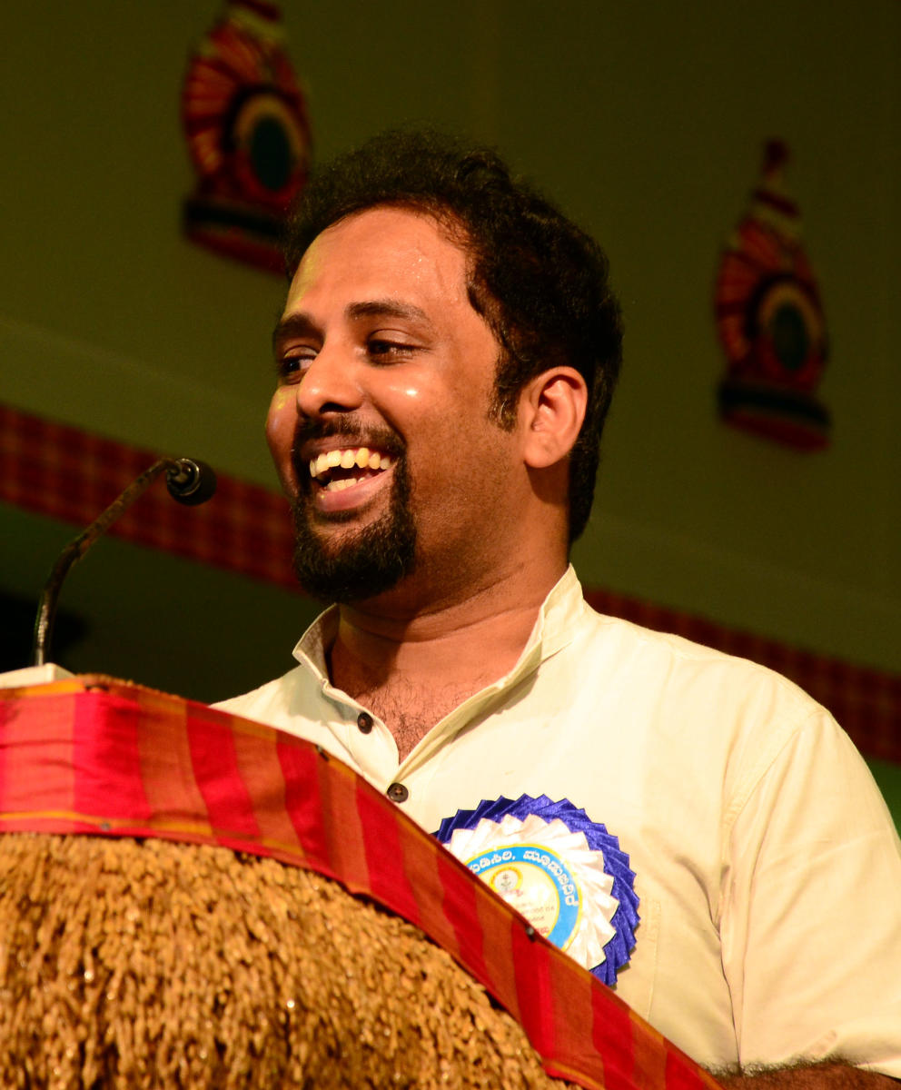 ನಾಡಗೀತೆಗೆ ಅಪಮಾನ ಪ್ರಕರಣ: ಚಕ್ರತೀರ್ಥ ಫೇಸ್‌ಬುಕ್ ‘ಪೋಸ್ಟ್‌’ ಬೆನ್ನತ್ತಿದ ಸಿಐಡಿ