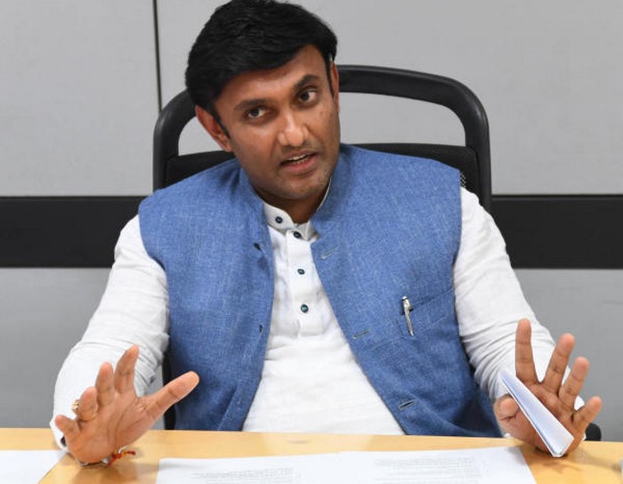 ಭ್ರೂಣಗಳ ಹತ್ಯೆ ಪ್ರಕರಣ: ಡಿಎಚ್‌ಒಗೆ ಕರೆ ಮಾಡಿ ಮಾಹಿತಿ ಪಡೆದ ಸಚಿವ ಸುಧಾಕರ್