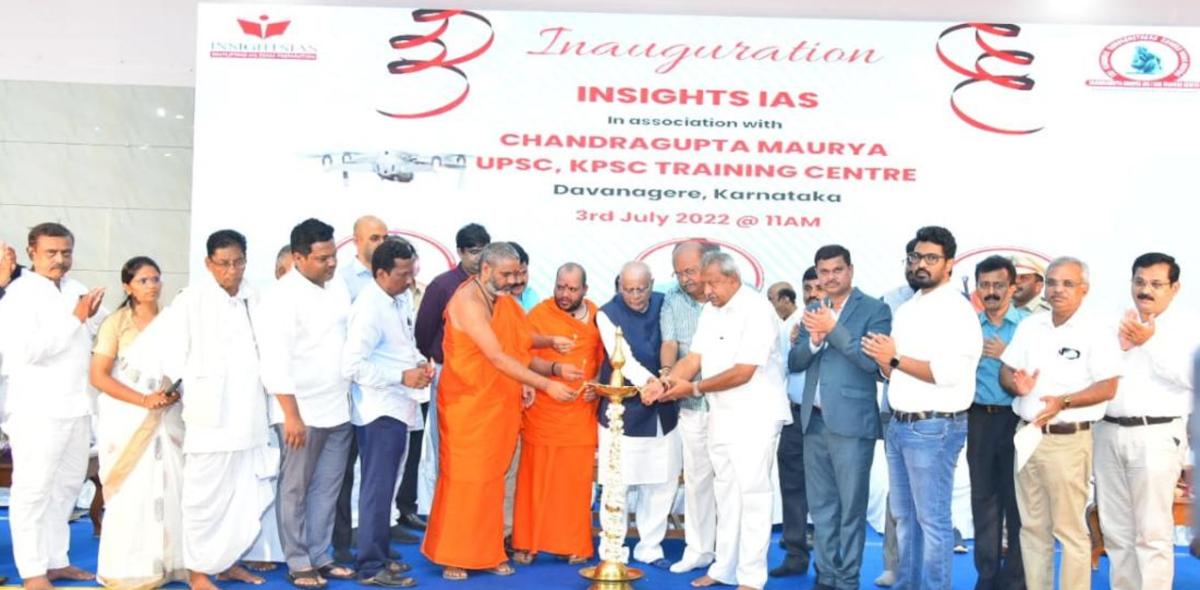 ಸಮುದಾಯಕ್ಕೆ ಕೊಡುಗೆ ನೀಡಿ: ಕಾಗಿನೆಲೆಶ್ರೀ