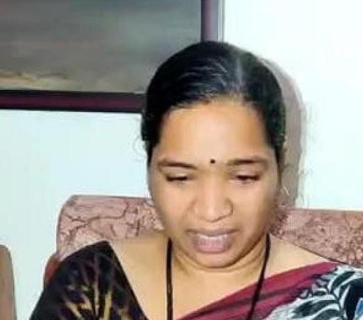 'ಬಿ’ ರಿಪೋರ್ಟ್ ಹಾಕಿ ಅನ್ಯಾಯ ಮಾಡಿದರು: ಗುತ್ತಿಗೆದಾರ ಸಂತೋಷ್‌ ಪತ್ನಿ ರೇಣುಕಾ 