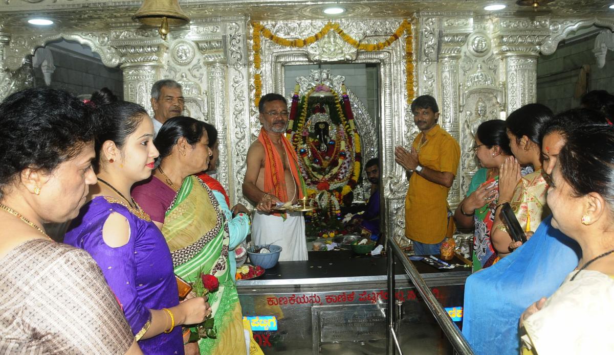ಅಂಗಾರಕ ಸಂಕಷ್ಟಿ: ಗಣಪನಿಗೆ ವಿಶೇಷ ಪೂಜೆ
