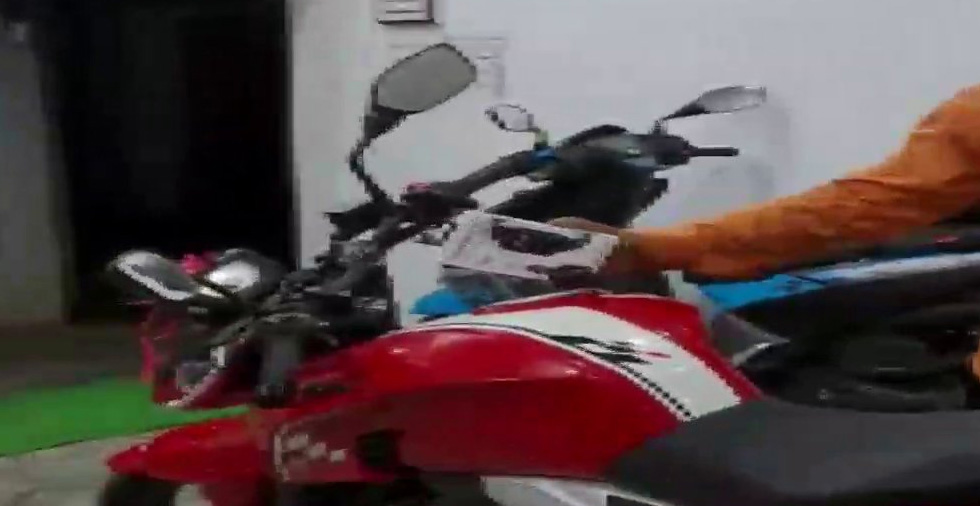 ₹ 50 ಸಾವಿರ ನಾಣ್ಯ ನೀಡಿ ಬೈಕ್‌ ಖರೀದಿಸಿದ ಅಸ್ಸಾಂ ವ್ಯಕ್ತಿ